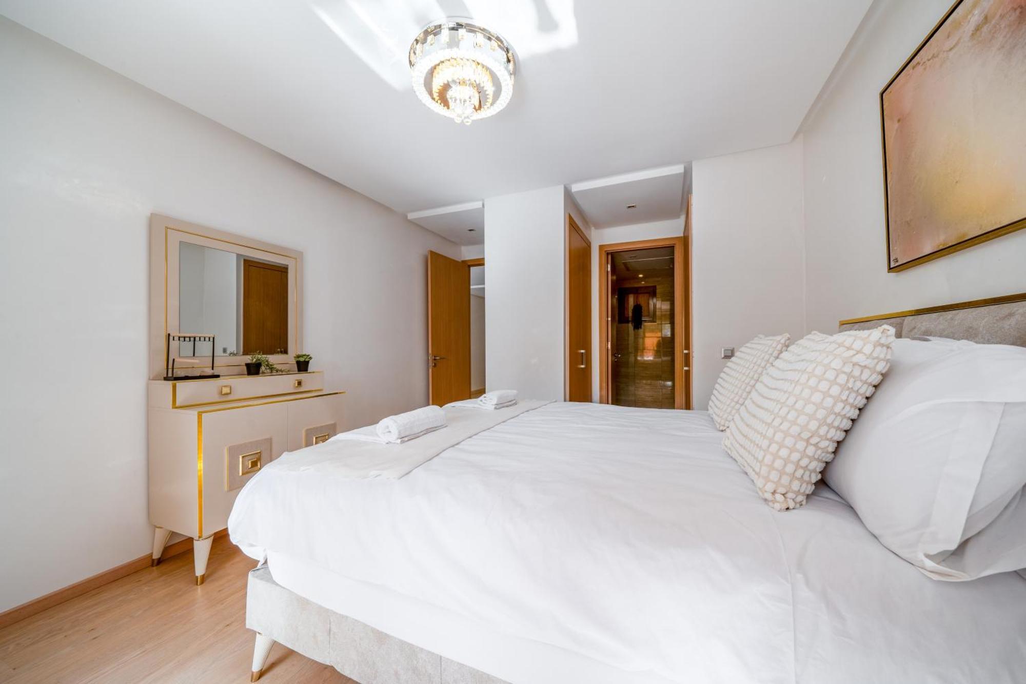 Your Haven Of Peace With Private Jacuzzi Appartement